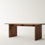 호두나무 테이블 [Walnut dining table]