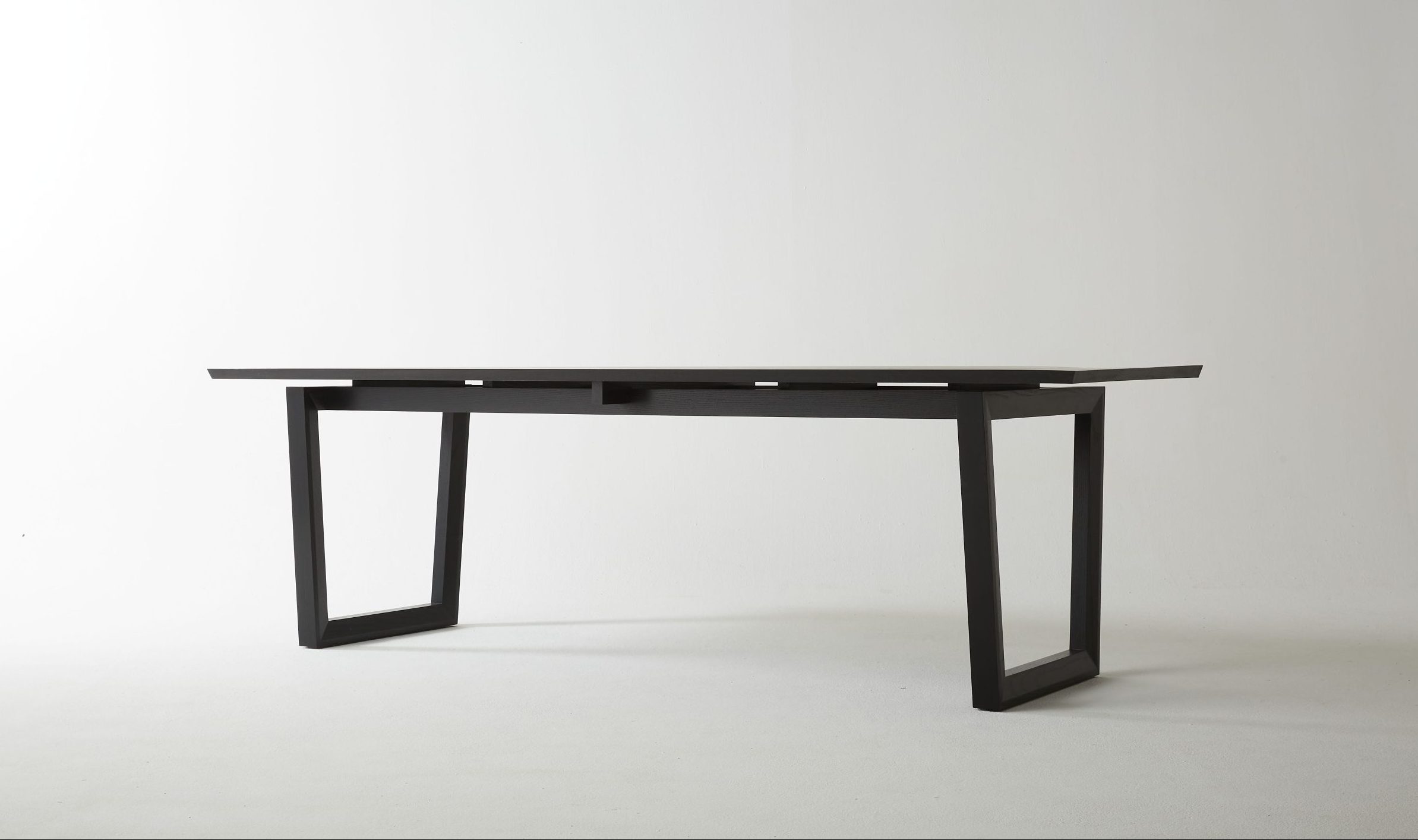 검정 테이블 [Black table]