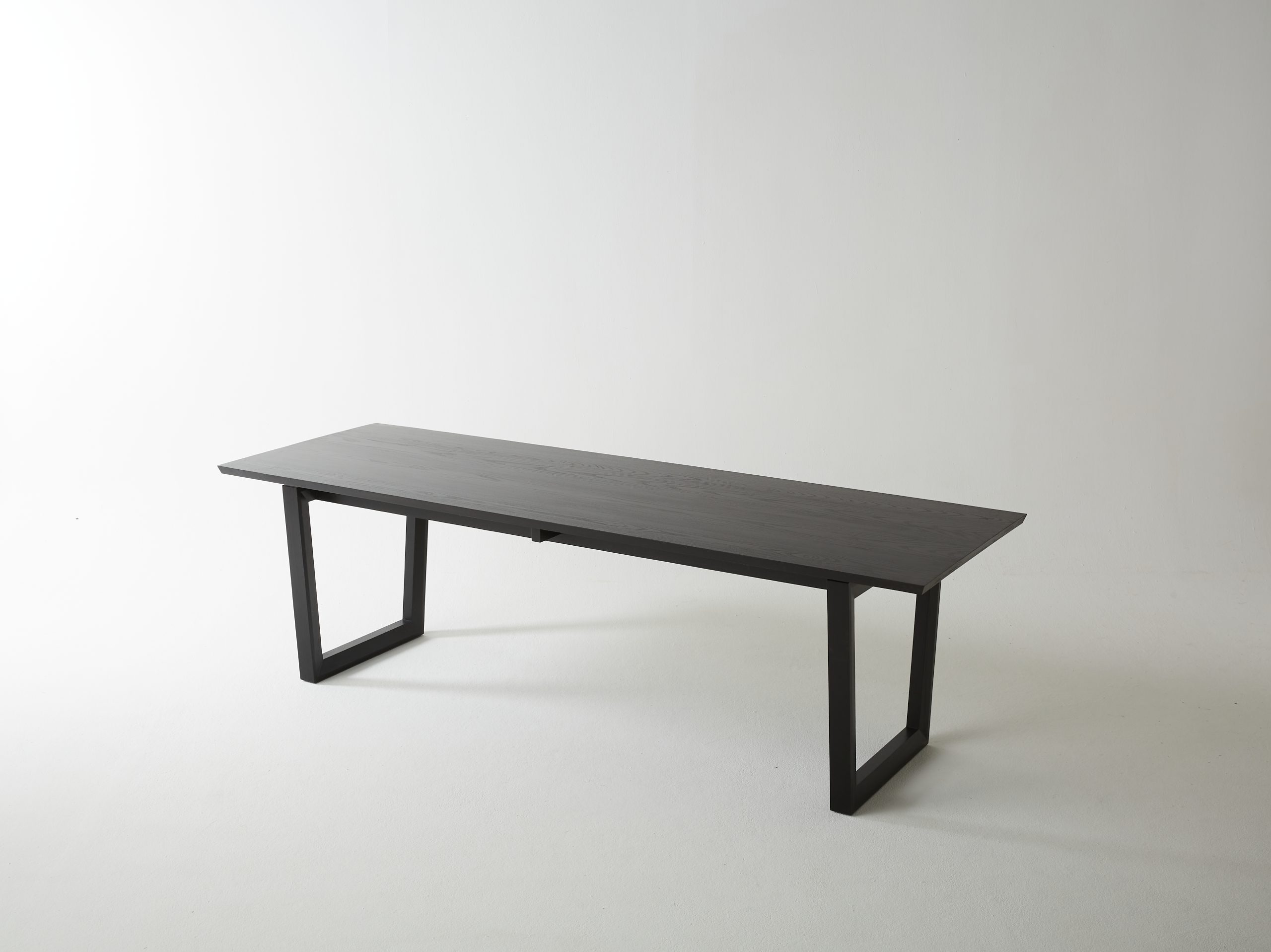 검정 테이블 [Black table]